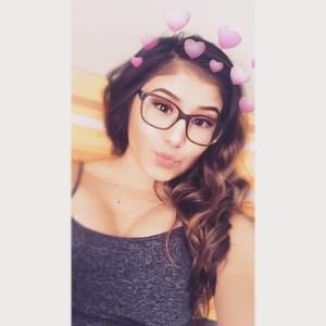 Meet your Posher, Delia